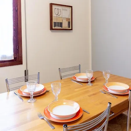 Comfort And Relax In Via Digione アパート